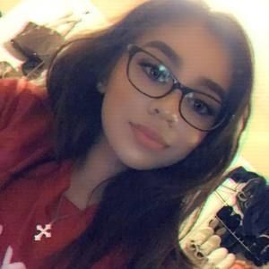 Meet your Posher, Candace